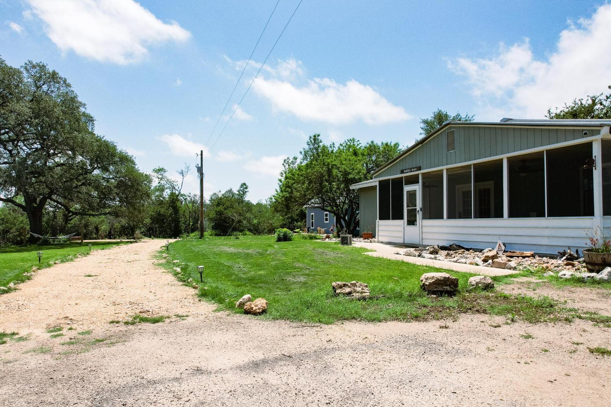 Hadley'S House - A Country 3 Bdrm With Screened-In Porch New Braunfels Exterior foto